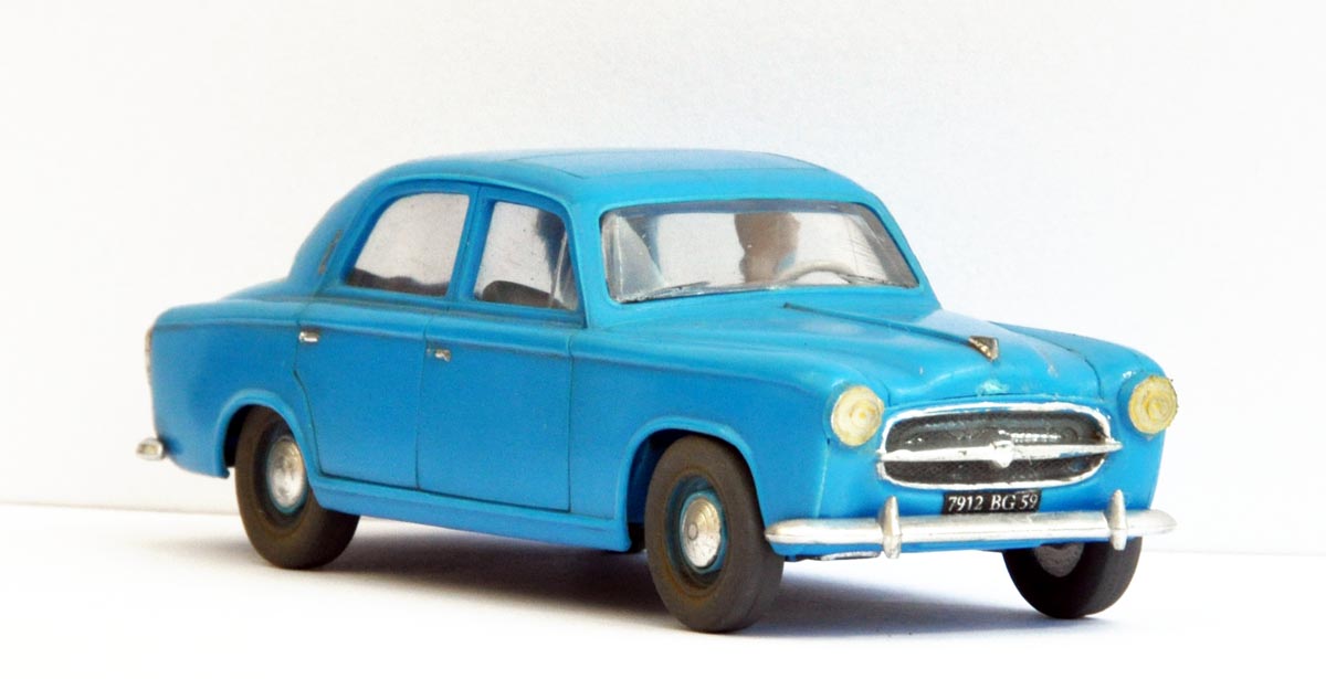 Heller Maquette voiture : Peugeot 403 pas cher 